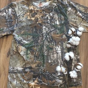 Like New! Gamewinner Camo T-shirt